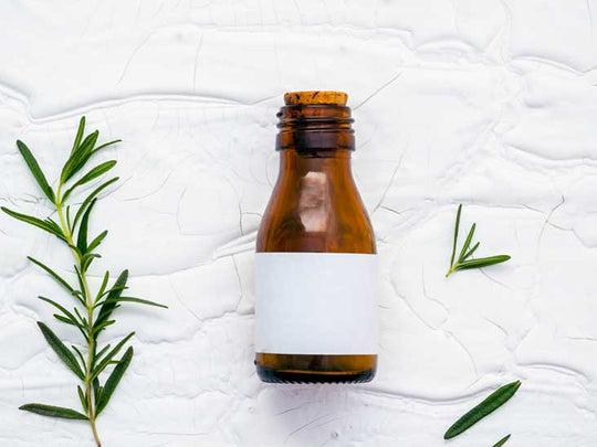 Here is a 5 Ingredient All Natural Bug Repellent Recipe That Works!